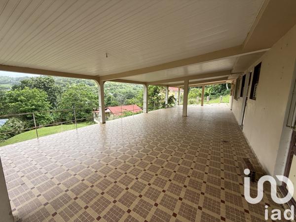 Maison 4 pièces de 87 m² à La Trinité (97220)