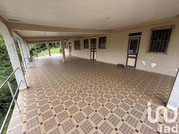 Maison 4 pièces de 87 m² à La Trinité (97220)