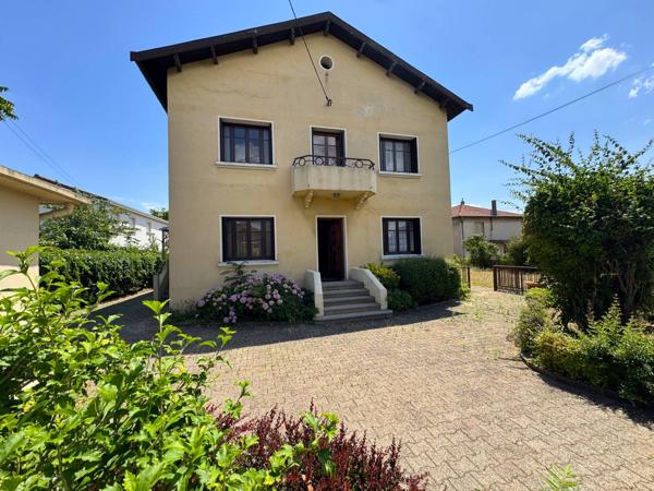 Maison 10 pièces - 270m²