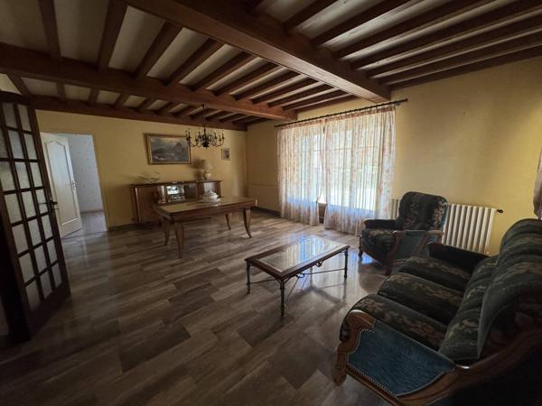 Maison 10 pièces - 270m²