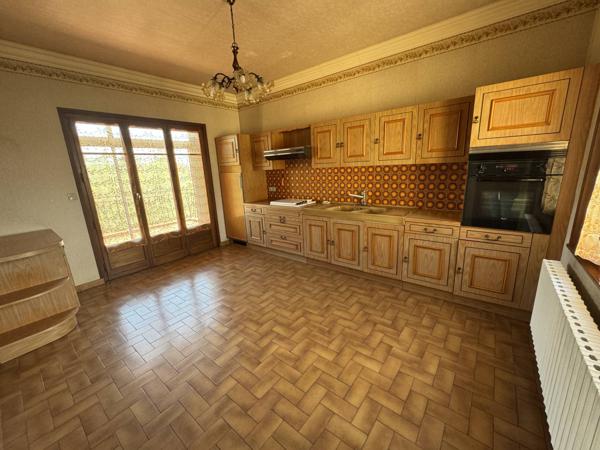 Maison 10 pièces - 270m²