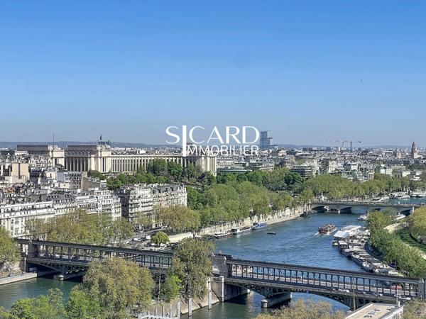 Vue Tour Eiffel, étage élevé, 5 pièces
