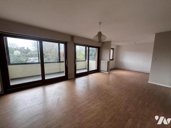 PROXIMITE PARC DE LA RHÔNELLE APPARTEMENT T3 AVEC GARAGE ET PLACE DE PARKING