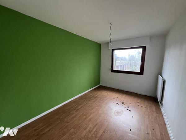 PROXIMITE PARC DE LA RHÔNELLE APPARTEMENT T3 AVEC GARAGE ET PLACE DE PARKING