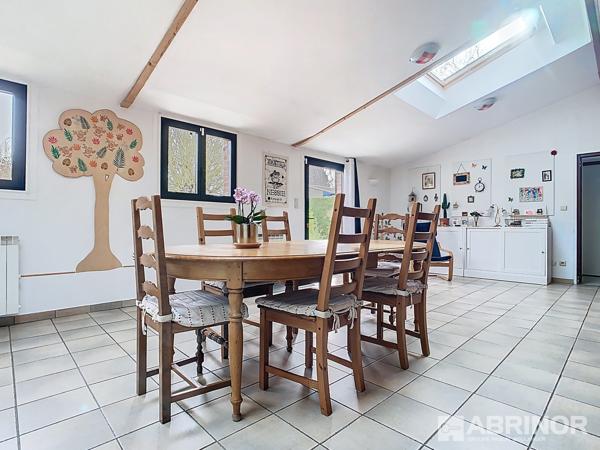MAISON INDIVIDUELLE EN SEMI PLAIN-PIED, 4 CHAMBRES, JARDIN, GARAGE VILLENEUVE D ASCQ