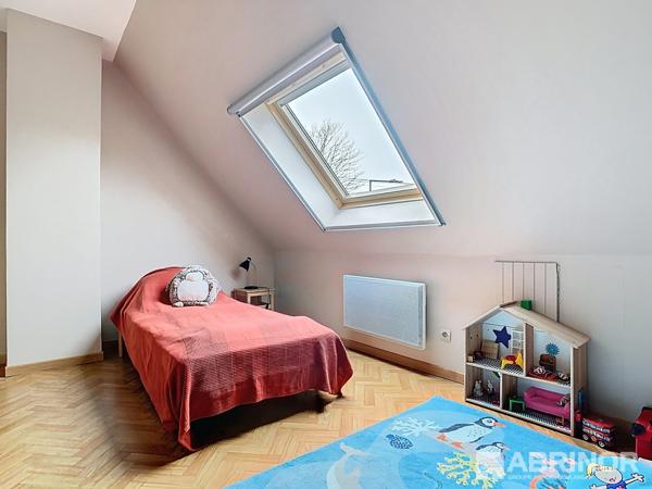 MAISON INDIVIDUELLE EN SEMI PLAIN-PIED, 4 CHAMBRES, JARDIN, GARAGE VILLENEUVE D ASCQ