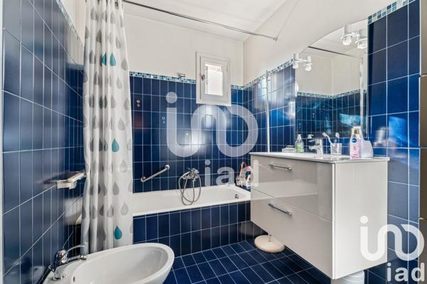 Maison traditionnelle 8 pièces de 180 m² à Vallauris (06220)