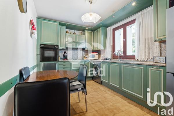 Maison traditionnelle 8 pièces de 180 m² à Vallauris (06220)