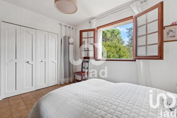 Maison traditionnelle 8 pièces de 180 m² à Vallauris (06220)