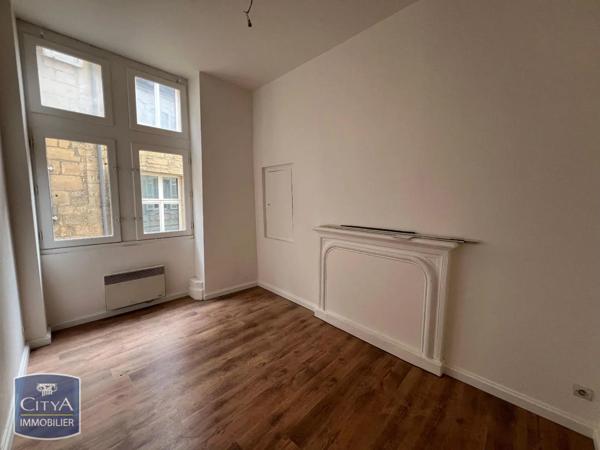 Appartement à louer 3 pièces 67.01m² Sarlat-la-Canéda (24200)