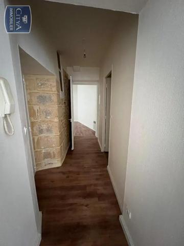 Appartement à louer 3 pièces 67.01m² Sarlat-la-Canéda (24200)