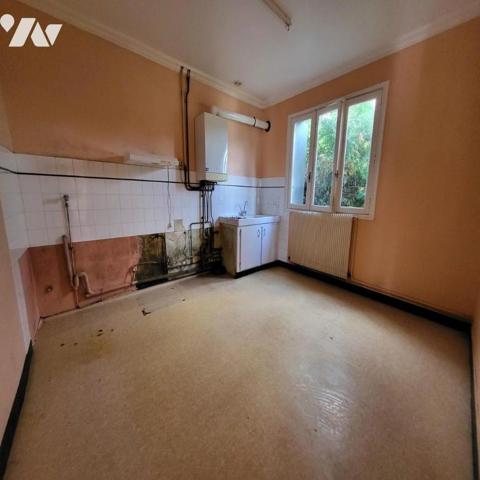 Maison d’habitation située dans la campagne de Châteauneuf du Faou, Finistère 29