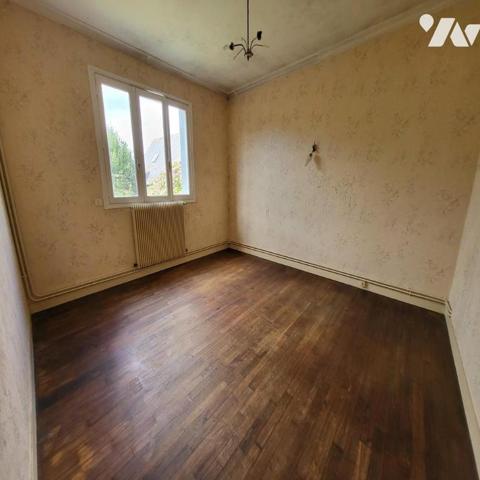 Maison d’habitation située dans la campagne de Châteauneuf du Faou, Finistère 29