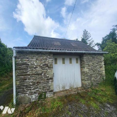 Maison d’habitation située dans la campagne de Châteauneuf du Faou, Finistère 29
