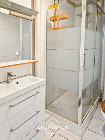 Beau T2 meublé lumineux 42 m², Résidence sécurisée avec parking Agen centre