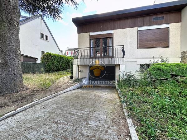 Vente                                                      Maison
                        
                     3 pièces                      55 m2                     à Vitry-sur-Seine