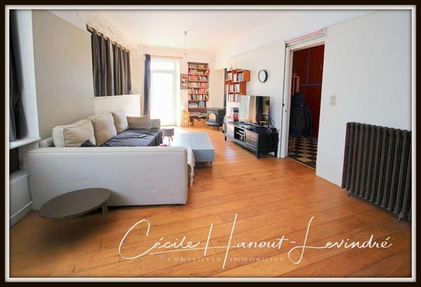 Roz-sur-Couesnon (35610) ROZ SUR COUESNON - Maison de bourg en pierre 177 m² - 5 chambres - avec courette et garage.