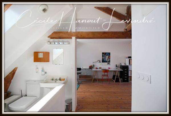 Roz-sur-Couesnon (35610) ROZ SUR COUESNON - Maison de bourg en pierre 177 m² - 5 chambres - avec courette et garage.