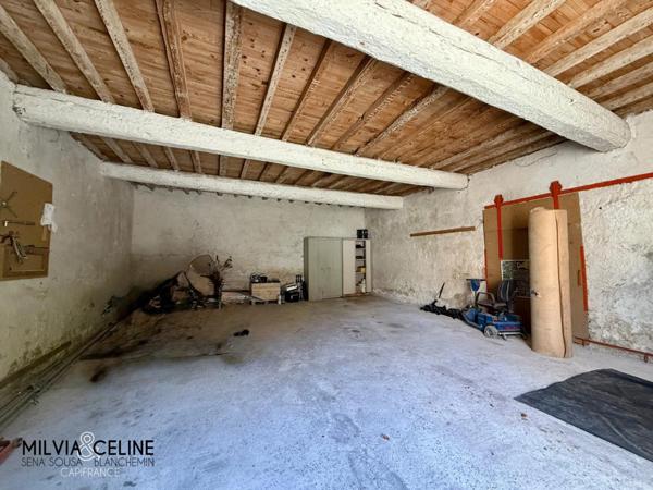 Propriete à vendre 32 pièces proche de CARCASSONNE (11) 2 habitations 522m2+ parc 2,82 hectares + dépendances