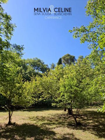 Propriete à vendre 32 pièces proche de CARCASSONNE (11) 2 habitations 522m2+ parc 2,82 hectares + dépendances