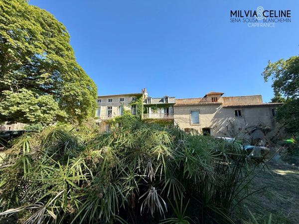 Propriete à vendre 32 pièces proche de CARCASSONNE (11) 2 habitations 522m2+ parc 2,82 hectares + dépendances