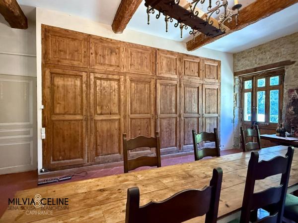 Propriete à vendre 32 pièces proche de CARCASSONNE (11) 2 habitations 522m2+ parc 2,82 hectares + dépendances