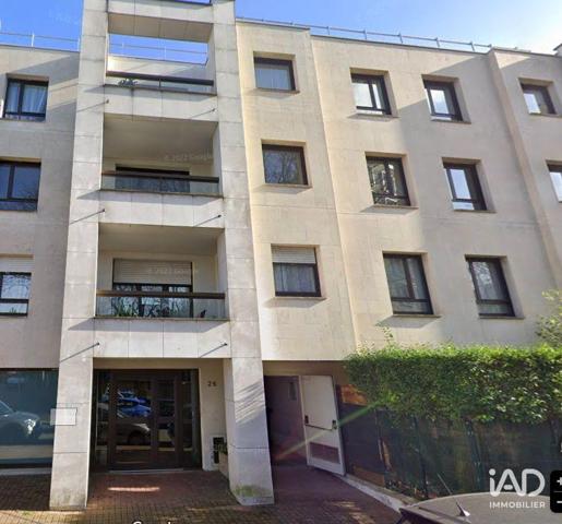 Location parking 12 m² Garches