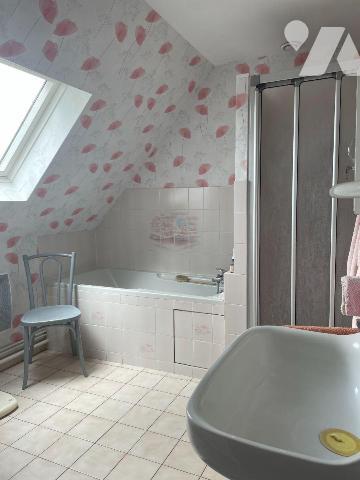 A VENDRE A BAILLEUL, Hameau d'Outtersteene dans la Nord (59) : MAISON INDIVIDUELLE AVEC GARAGE,...