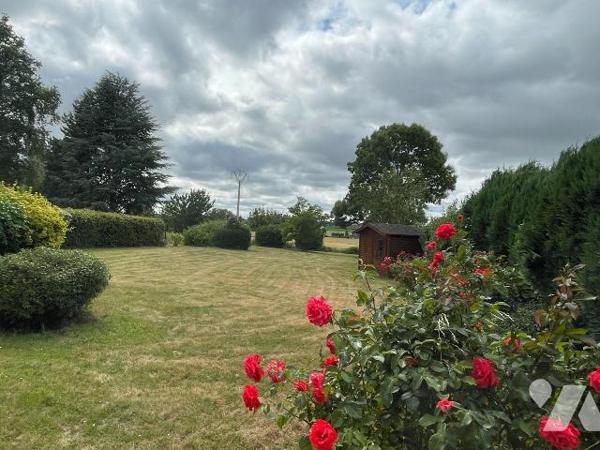 A VENDRE A BAILLEUL, Hameau d'Outtersteene dans la Nord (59) : MAISON INDIVIDUELLE AVEC GARAGE,...