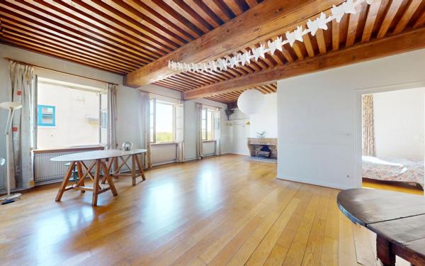 Appartement à vendre    5 pièces • 105,77 m2 Lyon 4