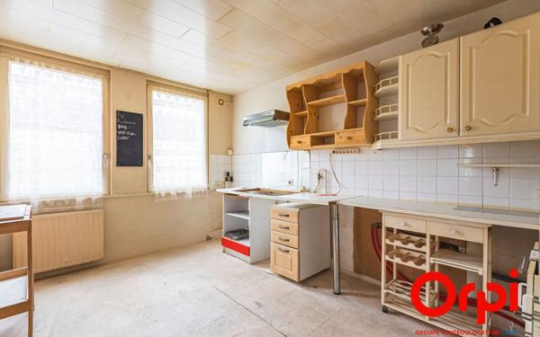 Maison à vendre    7 pièces •  Bruyères-et-Montbérault