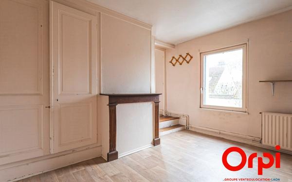 Maison à vendre    7 pièces •  Bruyères-et-Montbérault