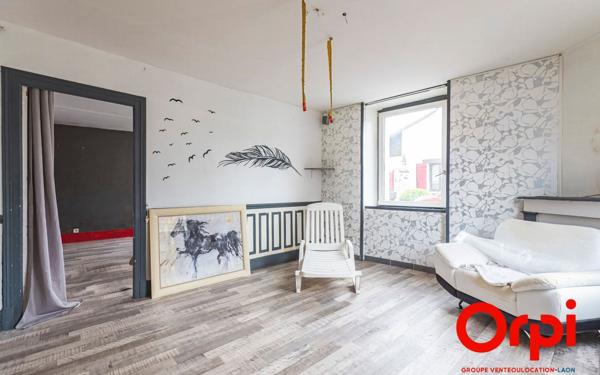 Maison à vendre    7 pièces •  Bruyères-et-Montbérault