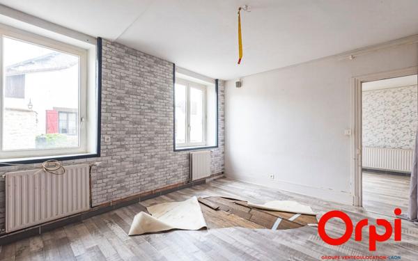 Maison à vendre    7 pièces •  Bruyères-et-Montbérault