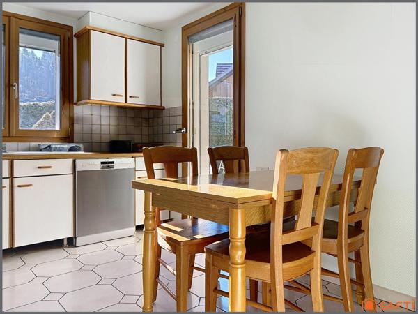 Maison entièrement rénovée avec jardin