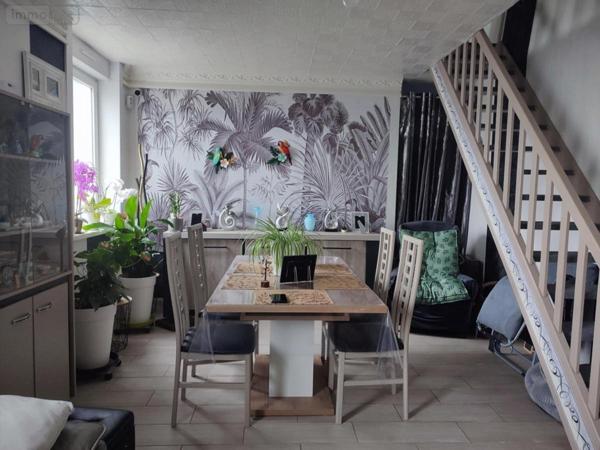 Maison à vendre à Aire-sur-la-Lys dans le Pas-de-Calais (62120), ref : 62096-331