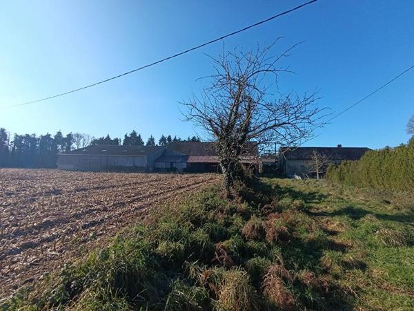 Ancien corps de ferme Noyal Pontivy 420 m2