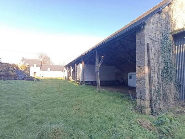 Ancien corps de ferme Noyal Pontivy 420 m2