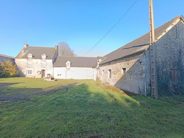Ancien corps de ferme Noyal Pontivy 420 m2