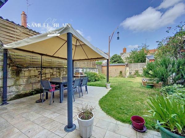 Maison de ville 125 M2 + grenier aménagéable et jardin clos.