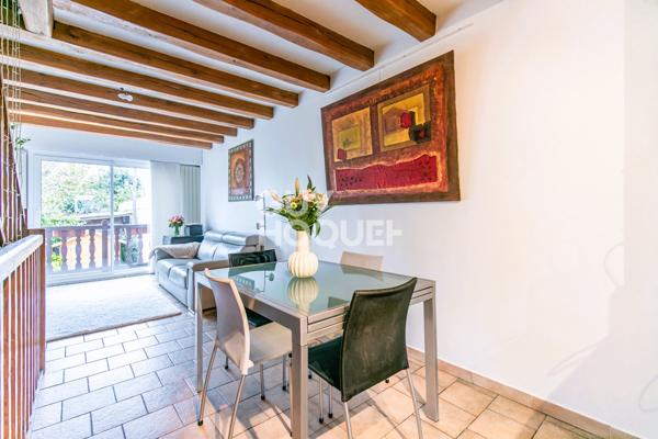 MAISON FAMILIALE AVEC JARDIN