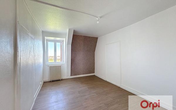 Appartement à louer    4 pièces • 99,87 m2 Montluçon