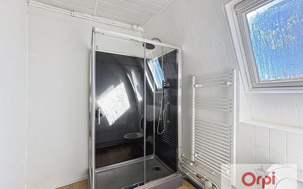 Appartement à louer    4 pièces • 99,87 m2 Montluçon