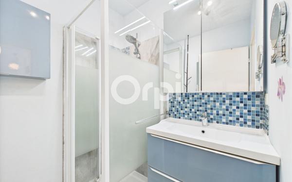 Appartement à vendre    2 pièces • 42,03 m2 Mandelieu-la-Napoule