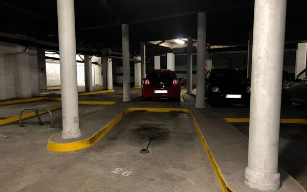 Stationnement à vendre    Paris 15