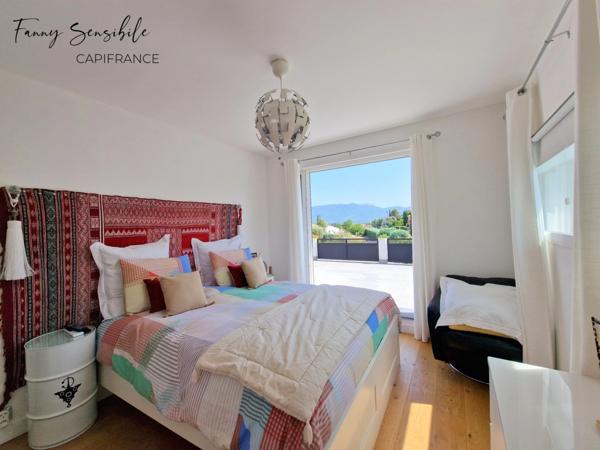 Maison contemporaire 140 m2 avec vue imprenable sur Mont Aurélien et Sainte Victoire