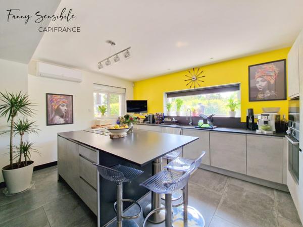 Maison contemporaire 140 m2 avec vue imprenable sur Mont Aurélien et Sainte Victoire