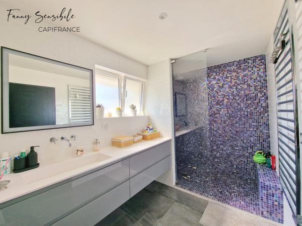 Maison contemporaire 140 m2 avec vue imprenable sur Mont Aurélien et Sainte Victoire