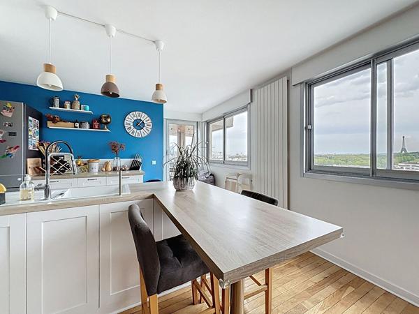 Appartement Suresnes 3 pièce(s) 93 m2
