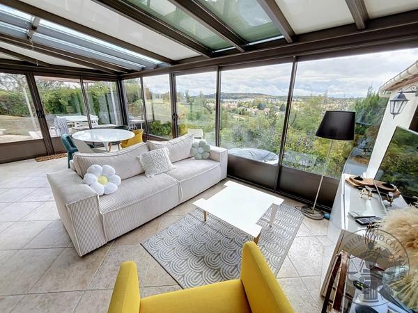 Vente                                                      Maison
                        
                     6 pièces                      130 m2                     à Dourdan